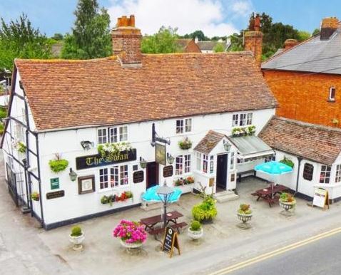 The Swan, Basingstoke Road, Three Mile Cross, Reading, RG7 1AT